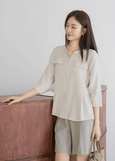 Pocket Half Open Back Blouse - BL2505072 -